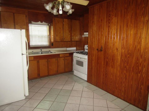 Tiny photo for 405 N Lincoln St, Ocilla, GA 31774 (MLS # 143030)