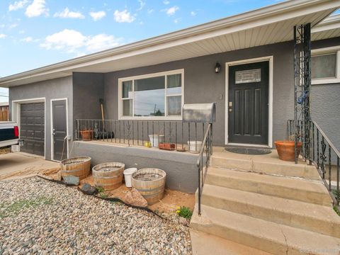 Photo of 517 Reynolds Street, Laramie, WY 82072 (MLS # 250182)