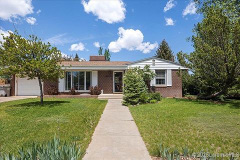 Photo of 1428 Bridger St, Laramie, WY 82070 (MLS # 250645)