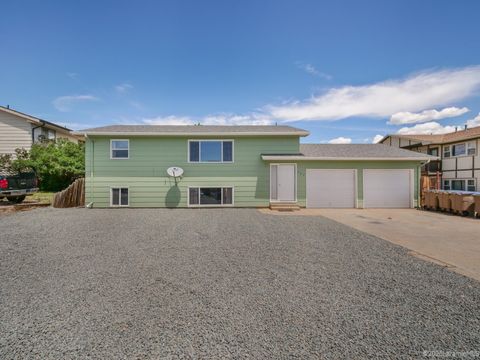Photo of 727 Beaufort St, Laramie, WY 82072 (MLS # 250480)
