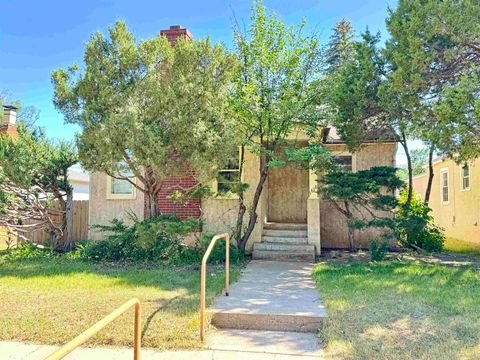Photo of 1618 Custer St, Laramie, WY 82070 (MLS # 250425)