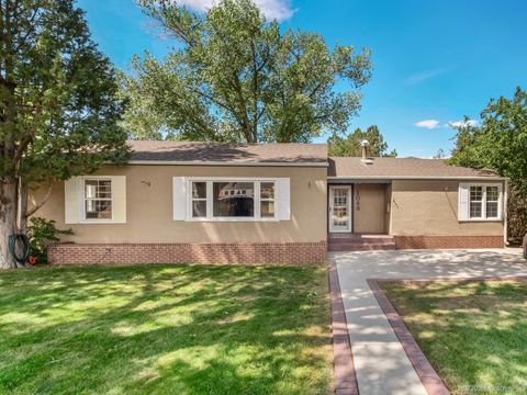 Photo of 1068 N 11th Street, Laramie, WY 82072 (MLS # 250576)