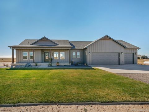 Photo of 5025 Garrison Ln, Laramie, WY 82070 (MLS # 250720)