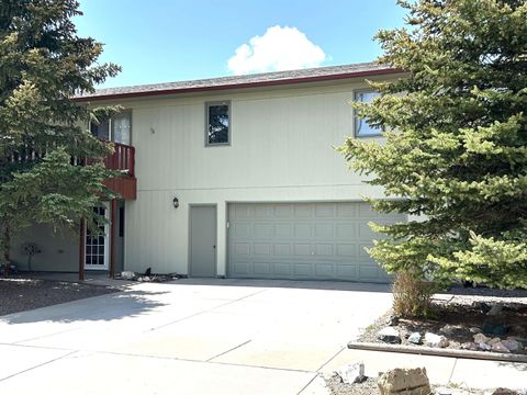 Photo of 4420 Grays Gable Road, Laramie, WY 82072 (MLS # 250359)
