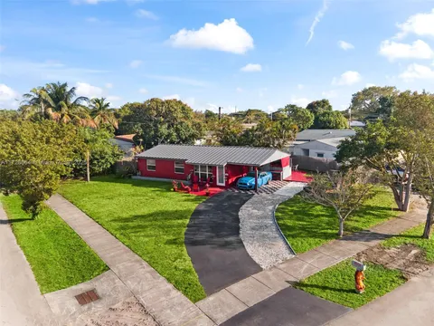 1916 SW 47th Ave, Fort Lauderdale, FL 33317 - MLS#: A11726664