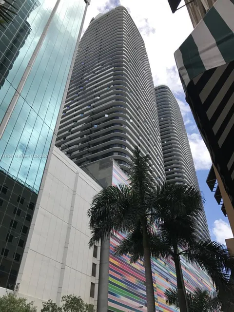 55 SW 9th St Unit 2203, Miami, FL MLS: A11769715