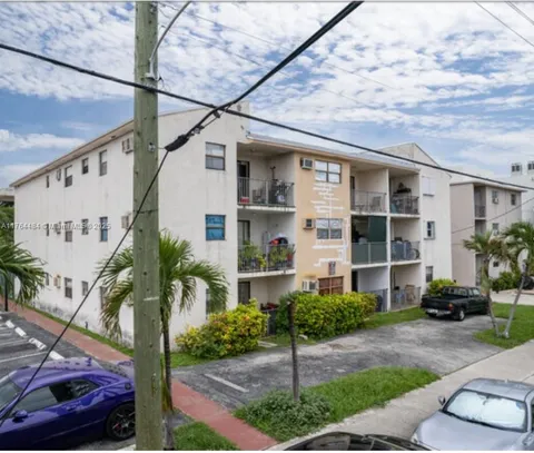 142 SW 18th Ave Unit 25, Miami, FL MLS: A11764484