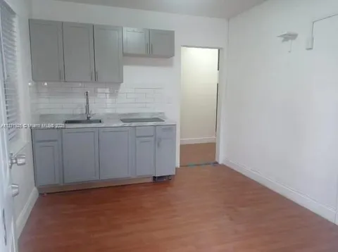 435 SW 33rd Ave Unit 3, Miami, FL MLS: A11771925