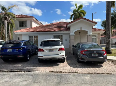 7317 NW 173rd Dr Unit 104, Hialeah, FL MLS: A11791369