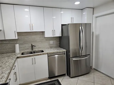 330 SE 2nd St Unit 504G, Hallandale Beach, FL MLS: A11768345