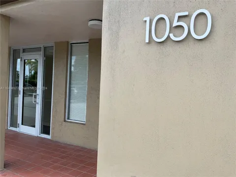 1050 SE 15th St Unit 405, Fort Lauderdale, FL 33316 - MLS#: A11645852