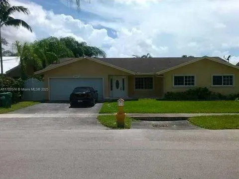  MLS: A11789574