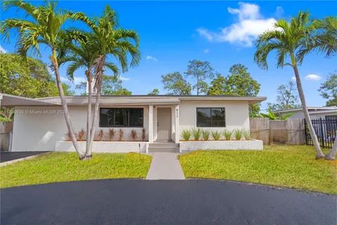 911 NW 138th St, Miami, FL MLS: A11790639