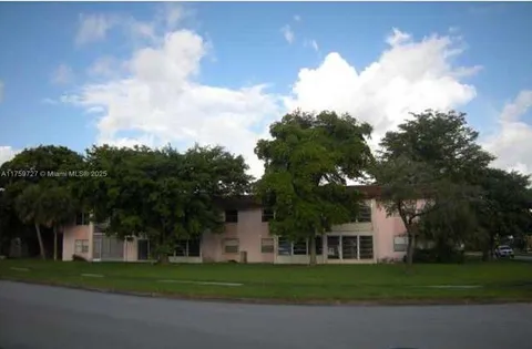 5520 N Lakewood Cir Unit 624, Margate, FL 33063 - MLS#: A11759727