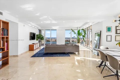 901 Brickell Key Blvd Unit 2608, Miami, FL 33131 - MLS#: A11705051