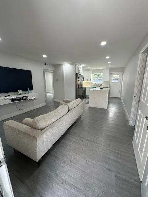 1870 NW 83rd St, Miami, FL MLS: A11766055