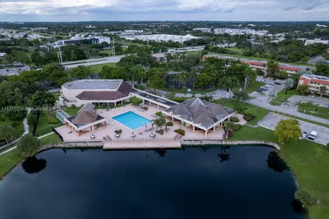 7991 N Sunrise Lakes Dr Unit 211, Sunrise, FL MLS: A11771024