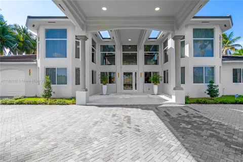 9928 NW 133rd St, Hialeah Gardens, FL MLS: A11782632