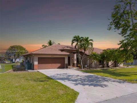 20317 SW 324th St, Homestead, FL 33030 - MLS#: A11764391