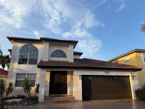 8332 NW 195th Ter, Hialeah, FL MLS: A11780760