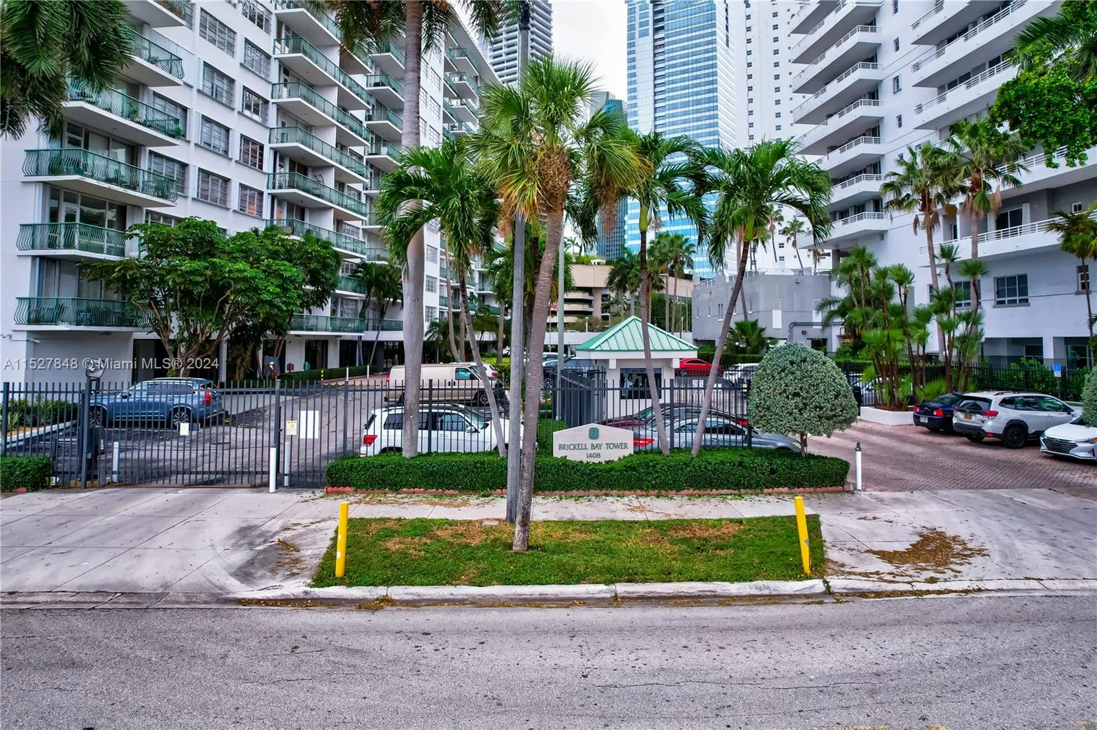 1408 Brickell Bay Dr Unit 408  