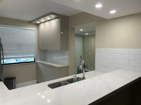 6097 Balboa Cir Unit 203, Boca Raton, FL MLS: A11769214