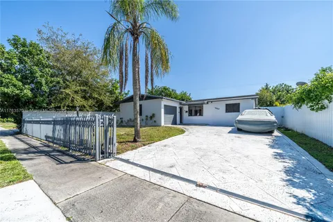 7450 Hope St, Hollywood, FL MLS: A11763570