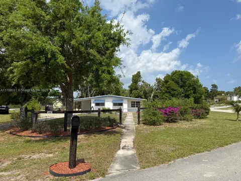 1924 SW Sunset Dr SW, Vero Beach, FL MLS: A11768011