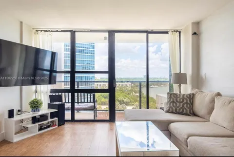 600 NE 36th St Unit 1210, Miami, FL MLS: A11582268