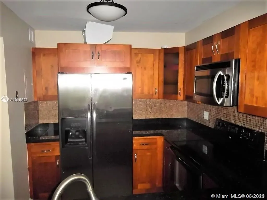 20379 W Country Club Dr Unit 540