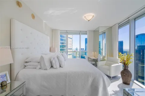 475 Brickell Ave Unit 4713, Miami, FL MLS: A11767376