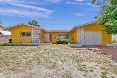 1032 SW 11th St, Boca Raton, FL MLS: A11788818