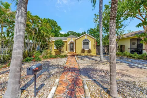 230 SW 4th St, Dania Beach, FL 33004 - MLS#: A11766798