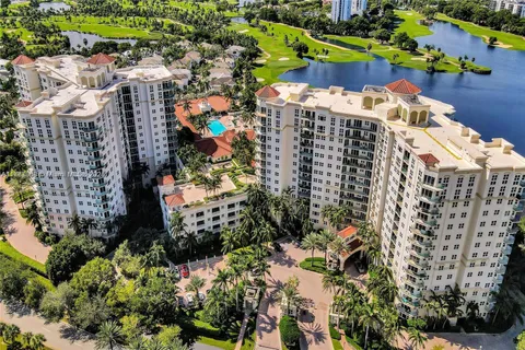 20000 E Country Club Dr Unit 908, Aventura, FL MLS: A11783068