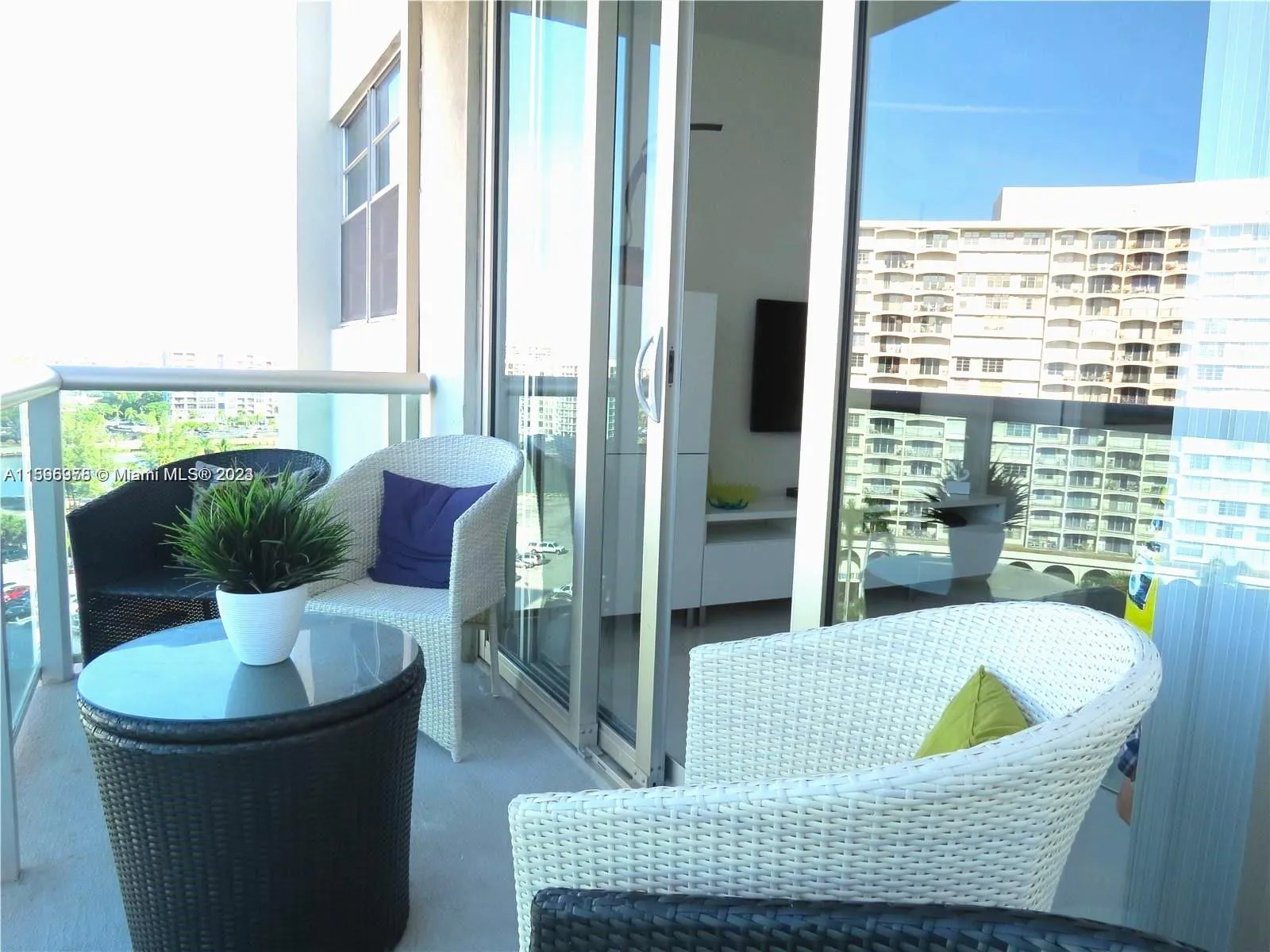 3801 S Ocean Dr Unit 11V  