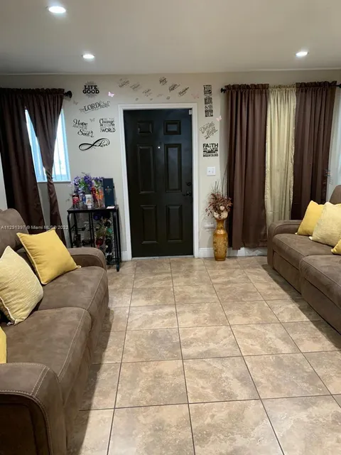 1984 NW 4th Ct Unit 308, Miami, FL MLS: A11291397