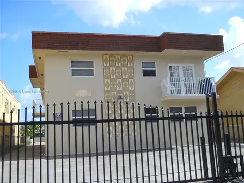 1028 SW 2nd St Unit 1, Miami, FL MLS: A11763288
