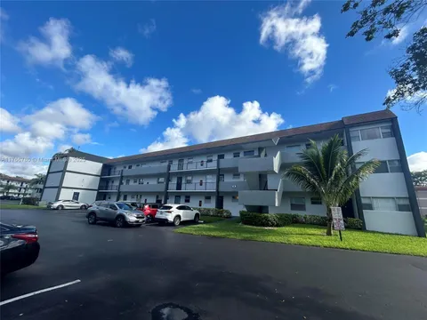 8330 Sands Point Blvd Unit N208, Tamarac, FL MLS: A11766780