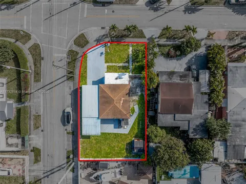 691 SE 4th St, Hialeah, FL 33010 - MLS#: A11732814