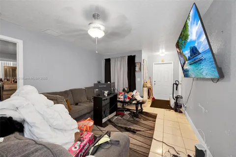 2855 NW 7th St, Fort Lauderdale, FL 33311 - MLS#: A11763133