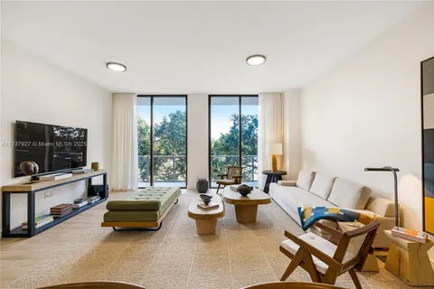 2678 Tigertail Ave Unit 302, Coconut Grove, FL MLS: A11737927