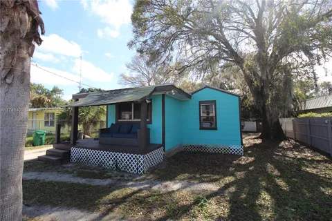 3325 Orange Ave, Fort Pierce, FL 34947 - MLS#: A11745405