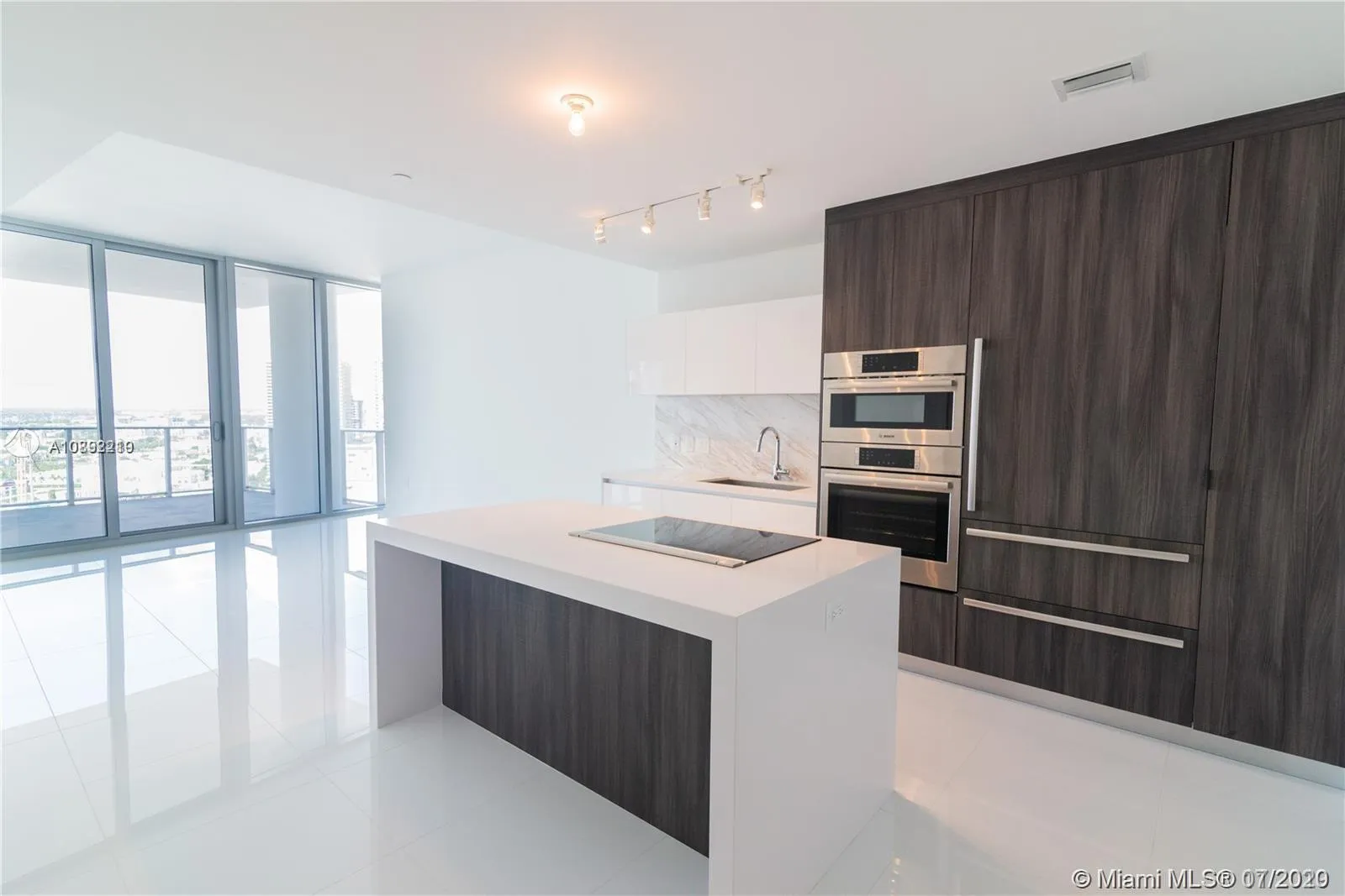 851 NE 1st Ave Unit 2400  