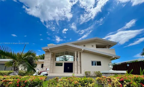 9825 Broadview Ter, Bay Harbor Islands, FL MLS: A11785520