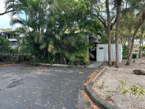 6381 Cotton Tail Rd Unit 6381, Miami Lakes, FL MLS: A11761631