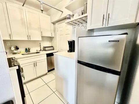 Unit 4C, Miami Beach, FL MLS: A11771401