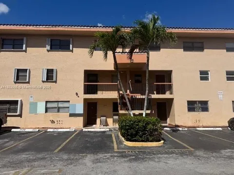 5530 W 26th Ct Unit 205, Hialeah, FL MLS: A11803098