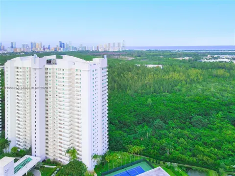14951 Royal Oaks Ln Unit 1401, North Miami, FL MLS: A11755803