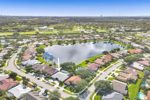 8892 N Southern Orchard Rd N, Davie, FL 33328 - MLS#: A11783150