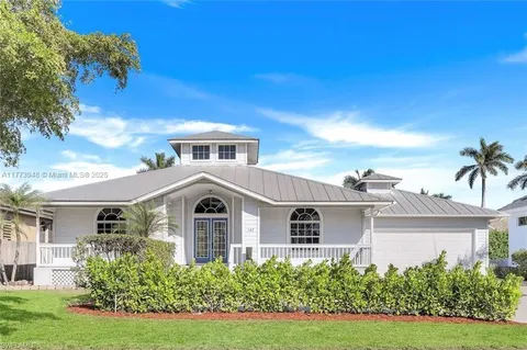 137 Bald Eagle Dr, Marco Island, FL MLS: A11773948